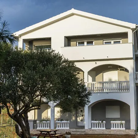 Apartment With Direct Access Sveti Petar (Zadar)